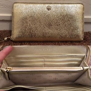 Tory Burch wallet